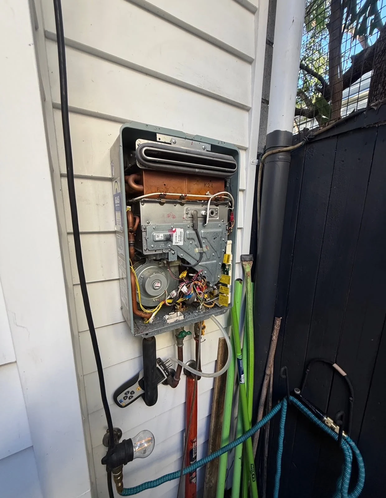Faulty hot water unit requiring repair or replacement