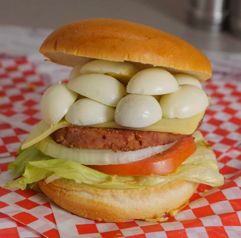 Hamburguesa Doble con Huevo de La Ventanita en Fontibón, Bogotá