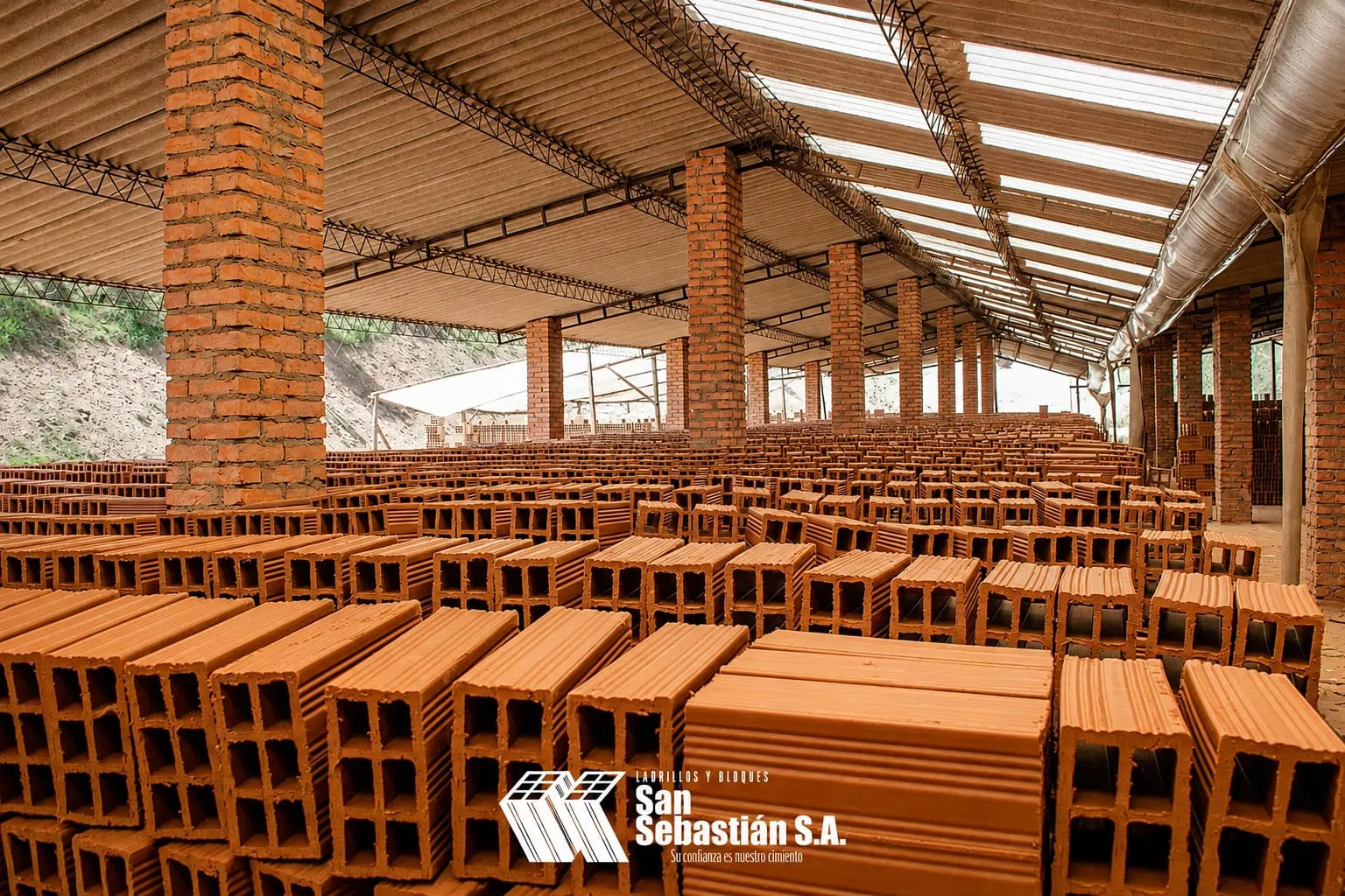 interior patio de secado planta 2 - Ladrillos San Sebastián Bogotá interior patio de secado planta 2